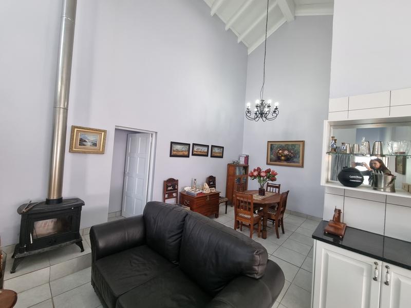 4 Bedroom Property for Sale in Outeniqua Strand Western Cape